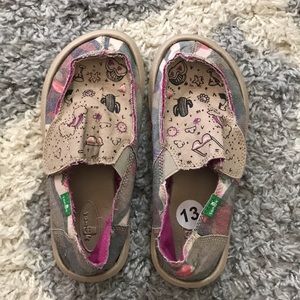 NWOT girls shoes
